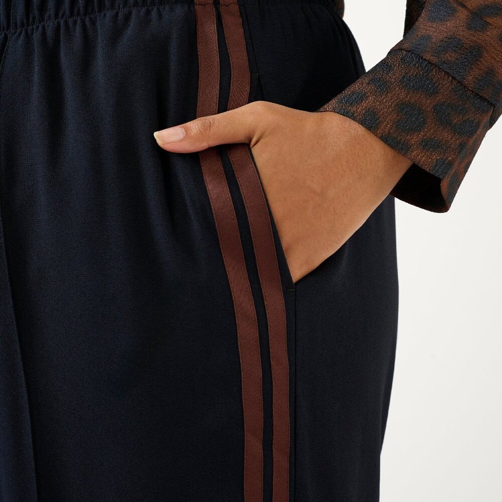 NWT Estelle Jesse Navy Wide Leg Pants Brown Side Stripe Drawstring 16W - Picture 3 of 9
